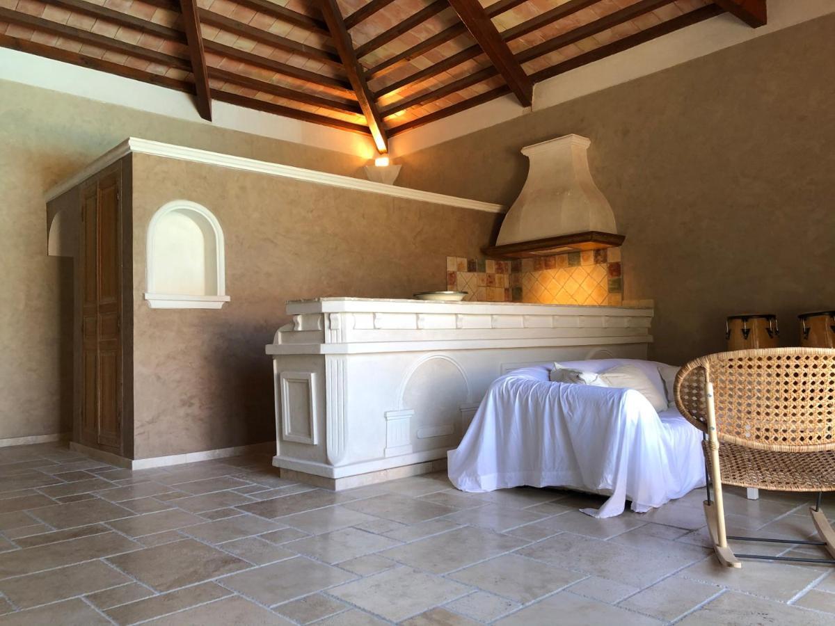 Le Pool House - Private Jacuzzi - Mas Des Sous Bois Hotel Ventabren Exterior foto